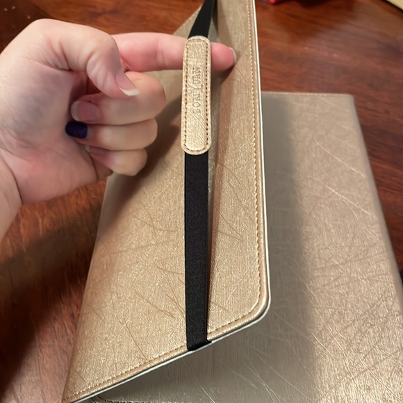 iPad case - Picture 4 of 10